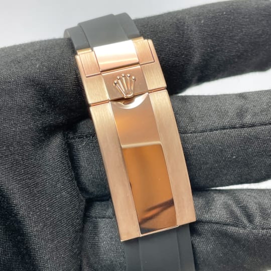 Rolex Daytona Rose Gold Diamond Pink Dial 126535TBR-0002 Mens 40mm