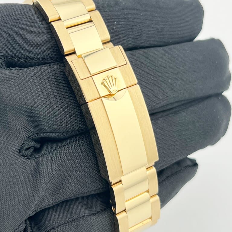 Rolex Daytona Yellow Gold Rainbow Black Dial 126598RBOW Mens 40mm