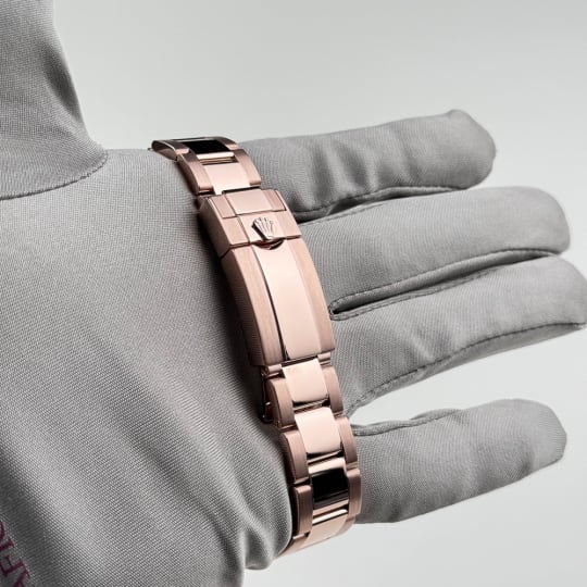 Rolex Daytona Rose Gold Baguette Pink Dial 116505-0012 Mens 40mm